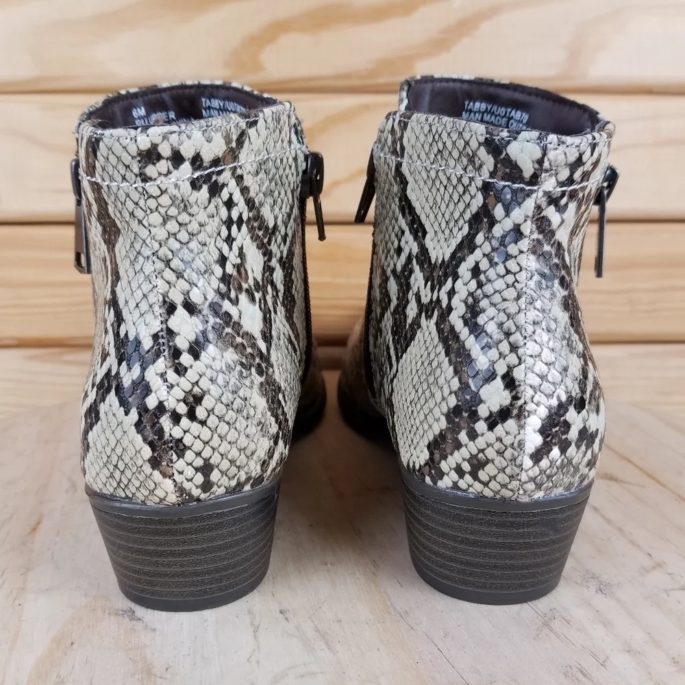 Union Bay 6 US Tabby Faux Snakeskin Double Zip Ankle Booties Biker Boots NEW